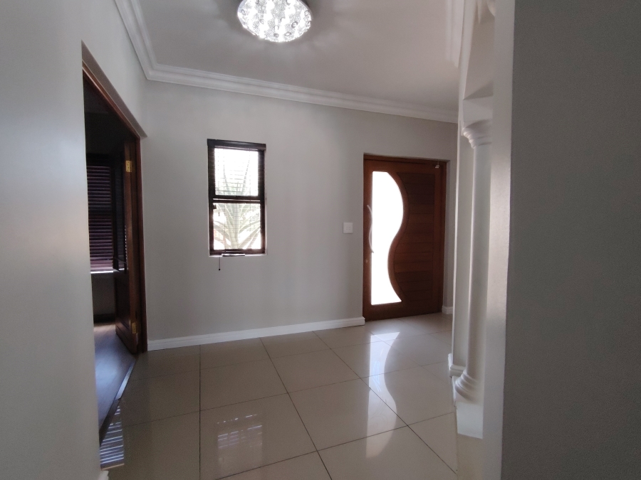 To Let 3 Bedroom Property for Rent in Jakarandas Western Cape